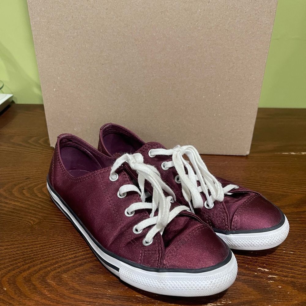 All-Star Purple suede converse